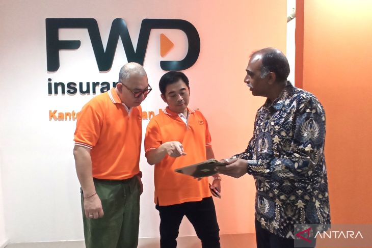 Peresmian kantor pemasaran mandiri FWD Insurance