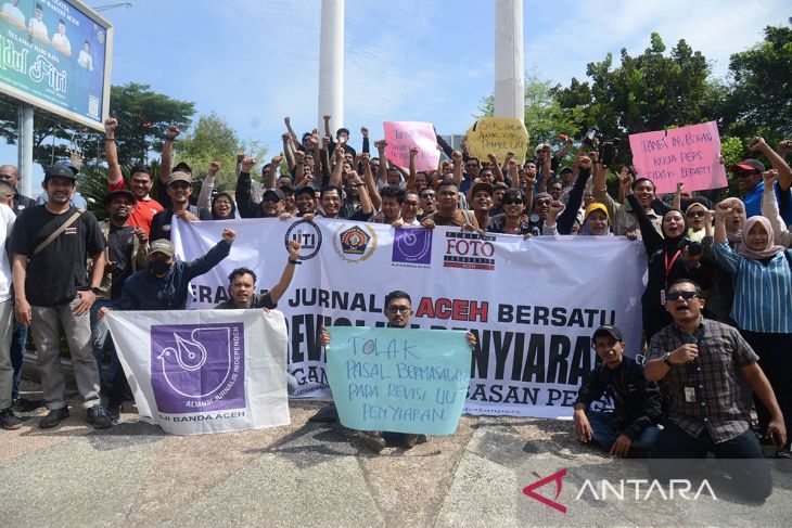 FOTO - Jurnalis Aceh bersatu tolak RUU Penyiaran