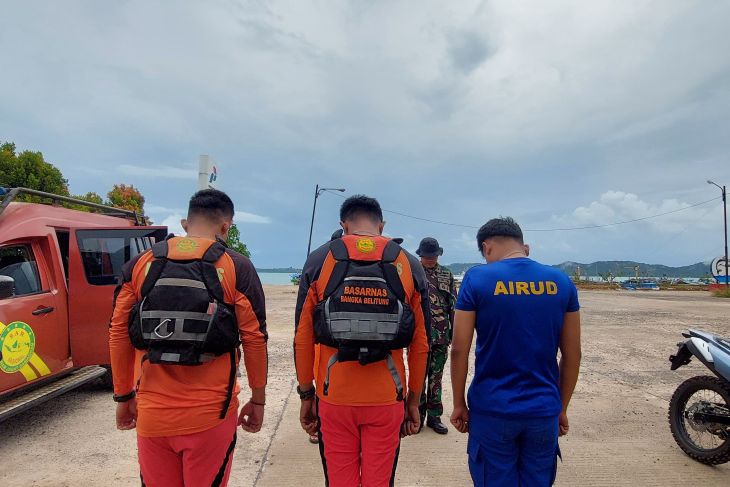 Tim SAR gabungan cari ABK kapal tenggelam di perairan Karang Suji Bangka Selatan