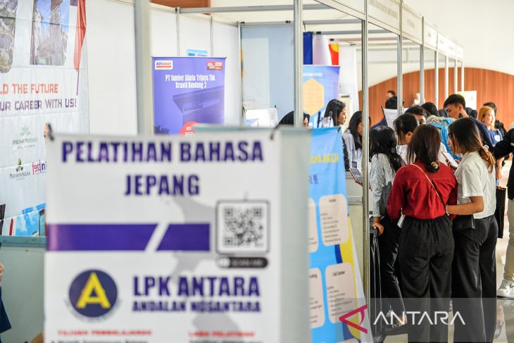 Upaya menekan angka pengangguran di Bandung