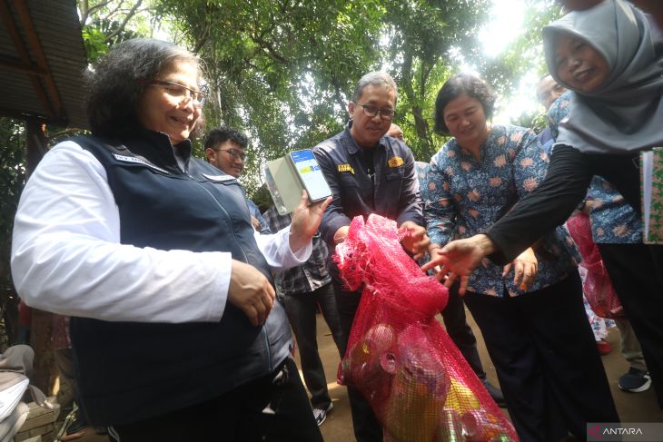 Aplikasi bank sampah di Kota Kediri