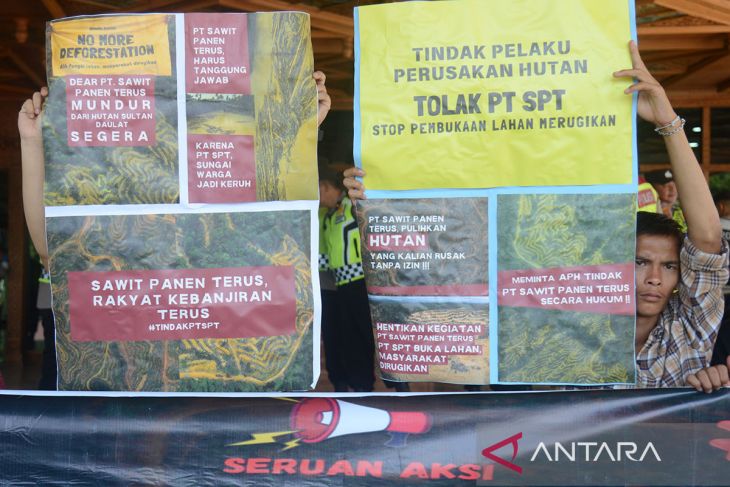 FOTO - Mahasiswa tuntut perusahaan sawit rusak lingkungan di Aceh