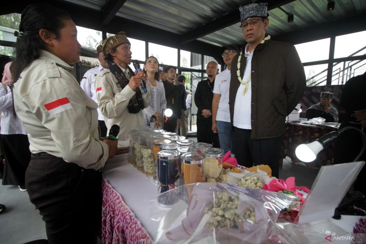 CSR LPS di Taman Edelweiss Pasuruan