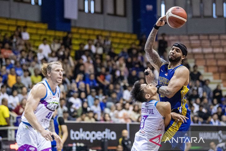 Prawira Harum Bandung menang atas Amartha Hangtuah Jakarta