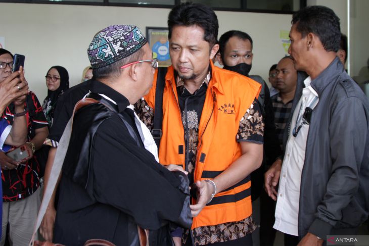 Sidang dakwaan Kepala BPPD Sidoarjo nonaktif