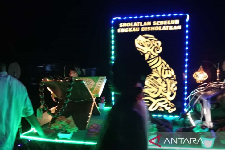 Kemeriahan Pawai Obor Tahun Baru Islam Desa Sempan