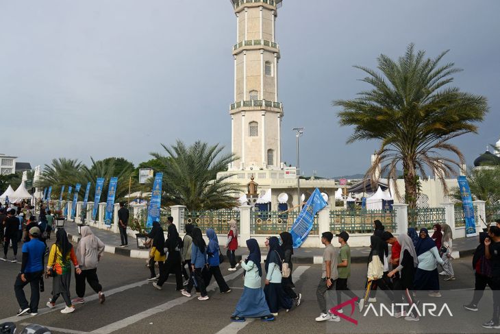 FOTO - Syar'i dan modist fun walk Muharram Raya