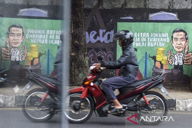 Mural dari warga untuk kinerja Pemerintah