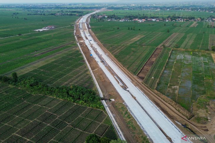 Progres pembangunan Jalan Tol Probolinggo Banyuwangi