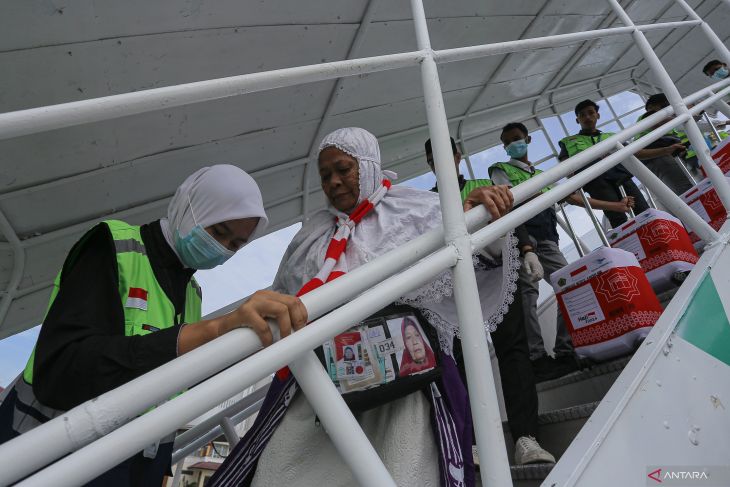 Kedatangan kloter terakhir jamaah haji Aceh