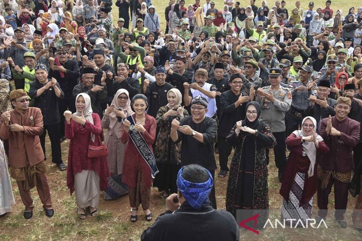 Kirab kebudayaan di Kabupaten Tasikmalaya