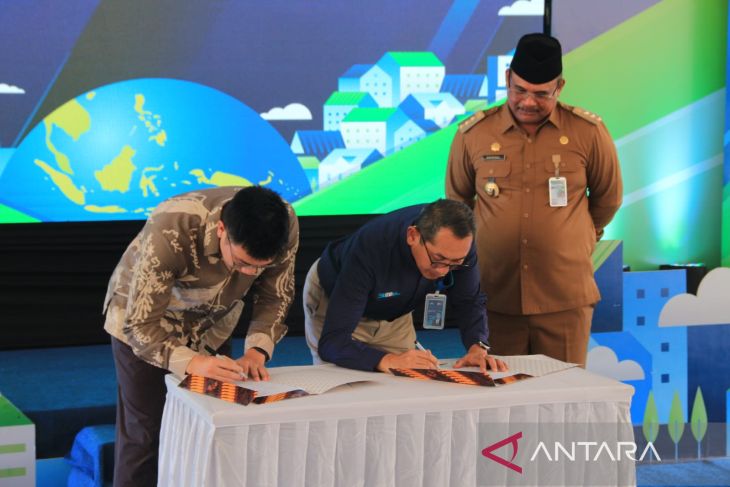 Peresmian Pembangkit listrik biomassa berkapasitas 1x10 megawatt di KIS