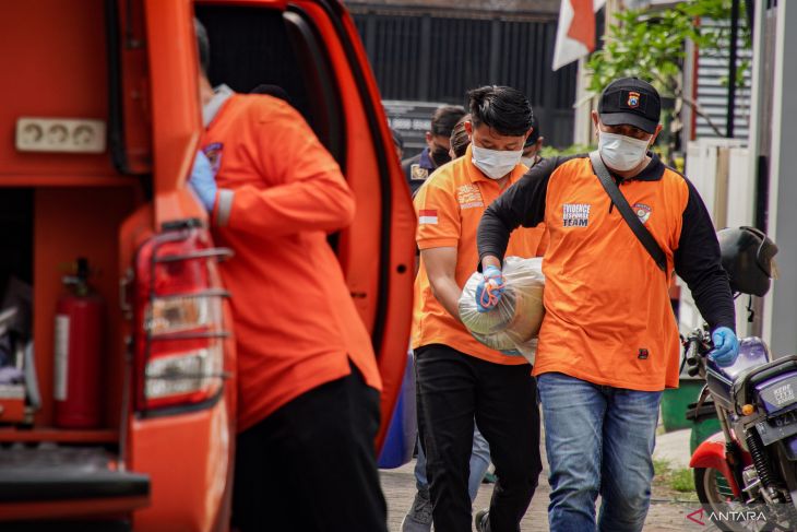 Penggeledahan rumah terduga teroris di Batu