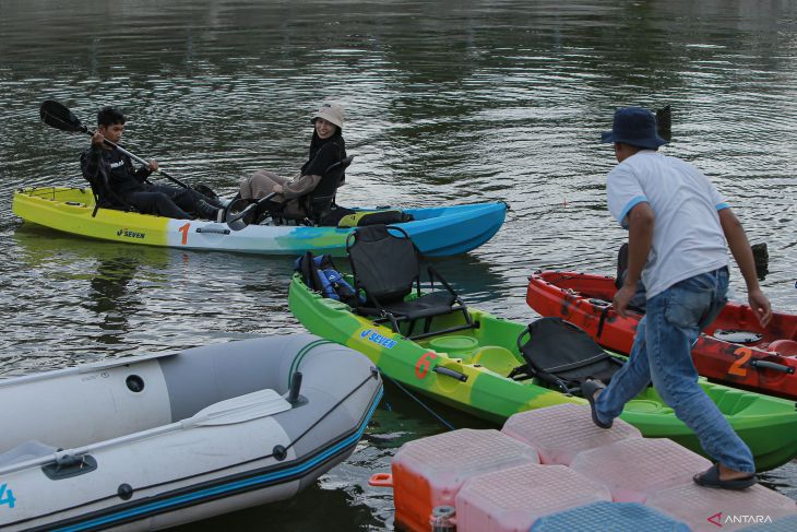 Wisata kayak di Aceh