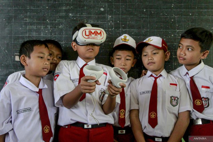 Pemanfaatan teknologi virtual reality di bidang pendidikan