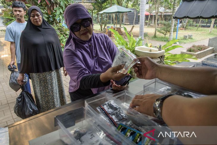 Klinik kesehatan berbayar sampah