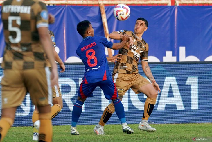 Arema FC imbang lawan Dewa United