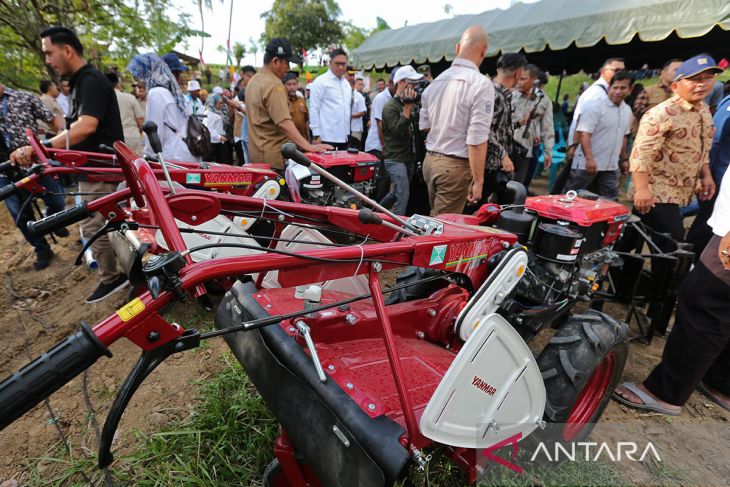 FOTO - Wamentan tinjau perluasan areal sawah di Aceh Besar