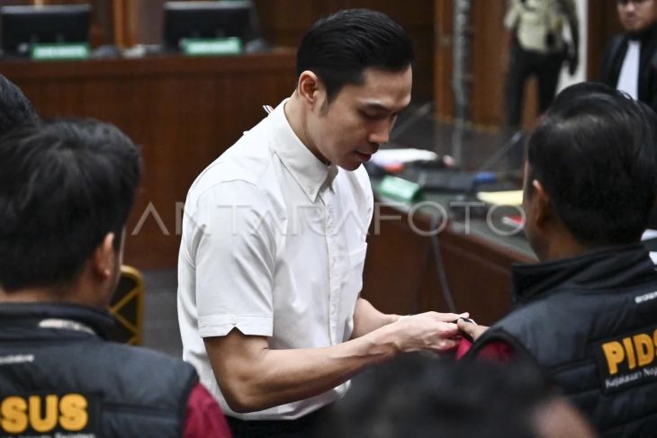 Sidang perdana Harvey Moeis terkait korupsi timah