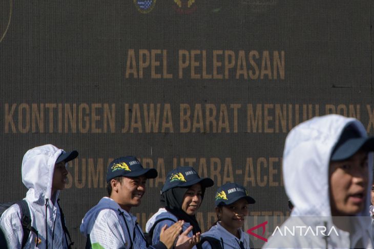 Pelepasan kontingen Jawa Barat untuk PON XXI