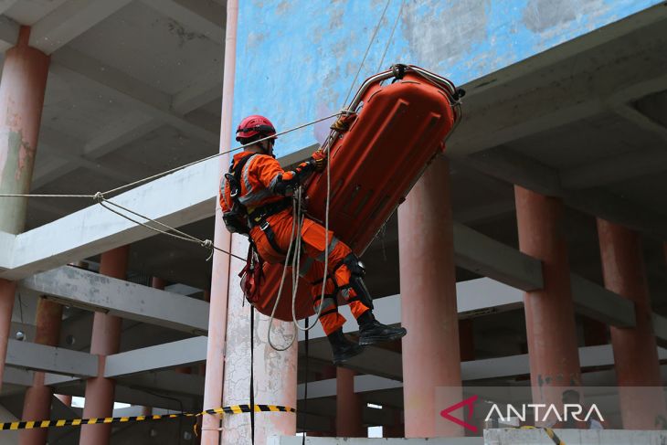 FOTO - Latihan SAR kesiapsiagaan bencana