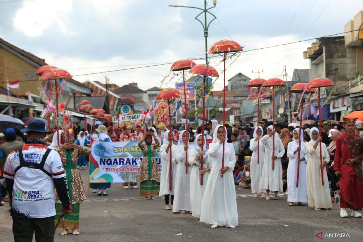 Semarak Karnaval HUT Ke-79 RI di Bangka Selatan