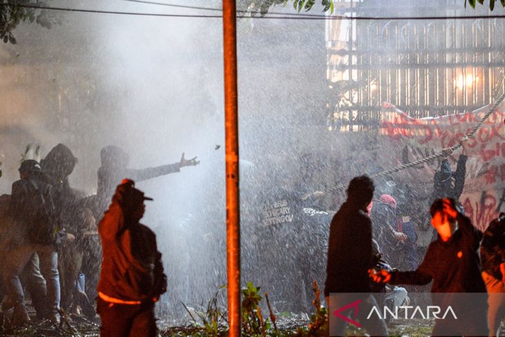 Unjuk rasa mahasiswa kawal putusan MK di Bandung