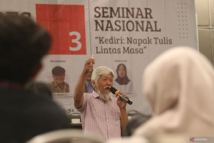 Seminar nasional pada kongres epigrafi