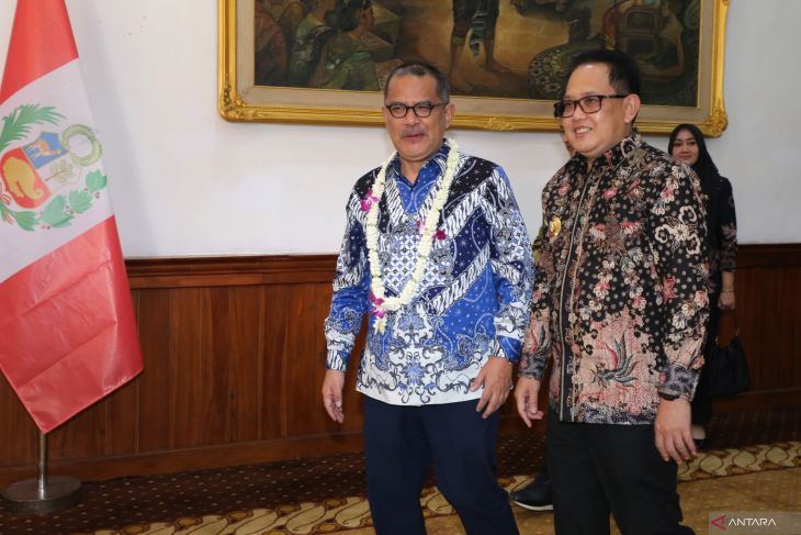 Kunjungan Dubes Peru di Surabaya