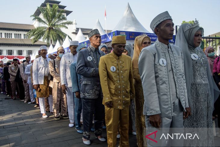 Nikah massal di Gedung Sate Bandung