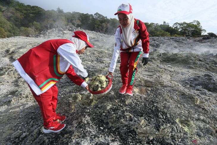 Kirab api PON XXI di Sabang