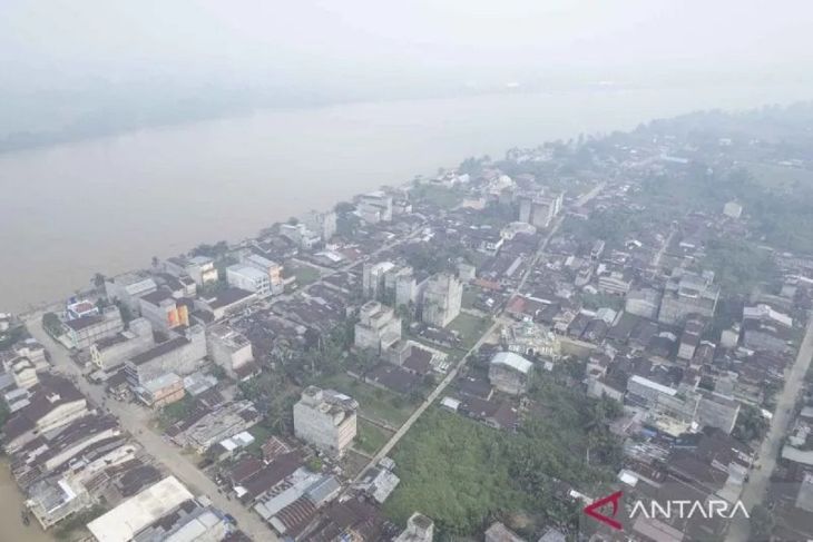 Jambi diselimuti kabut asap karhutla