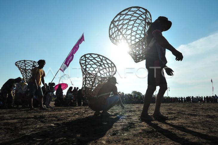 Perlombaan budaya lokal sambut mandi Safar di Jambi