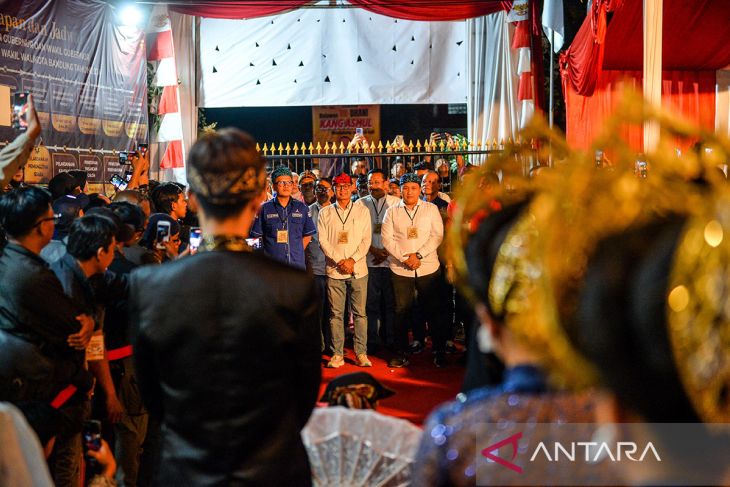 Dandan Riza Wardana dan Arif Wijaya daftar Pilwalkot Bandung