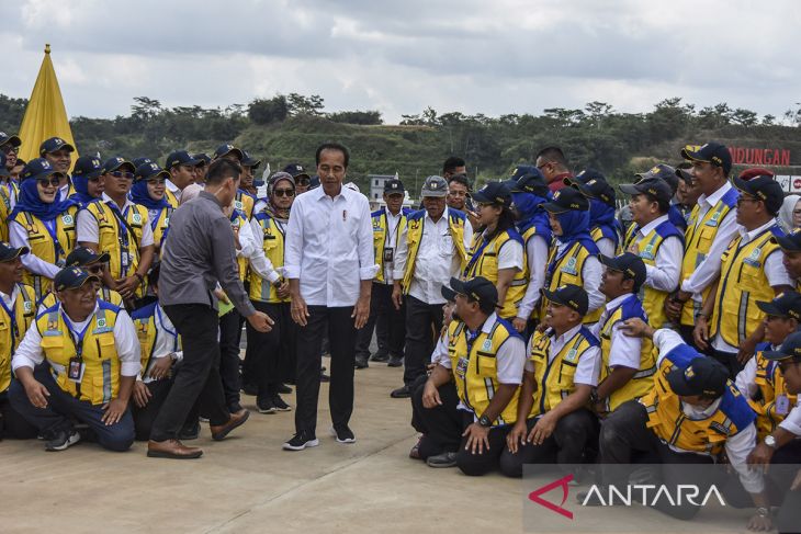 Presiden resmikan Bendungan Leuwikeris di Tasikmalaya