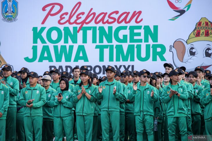 Pelepasan kontingen Jatim untuk PON XXI Aceh-Sumut