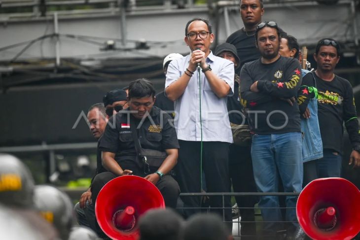 Unjuk rasa ojek daring dan kurir di Jakarta