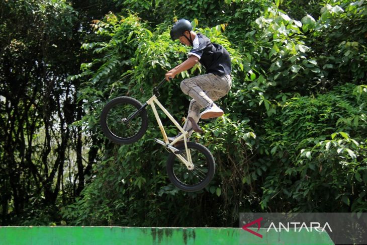 Latihan Atlet BMX Kalbar untuk Pertandingan PON 2024*