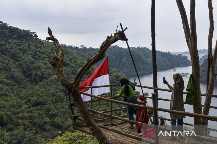 Destinasi wisata baru di Bendungan Leuwikeris