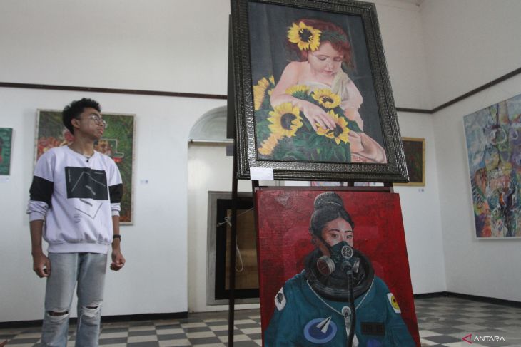 Pameran lukisan bertema kebersamaan di Malang