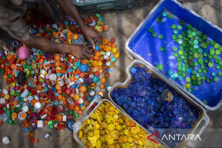 Pengolahan daur ulang sampah binaan PT KPI Unit Balongan