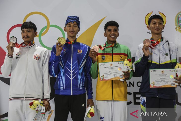 PON XXI Aceh-Sumut: Final taekwondo kyorugi U74 kg putra