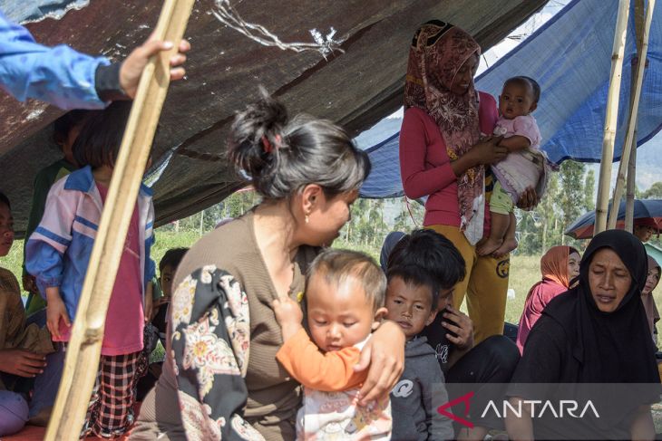 Korban gempa kertasari Kabupaten Bandung