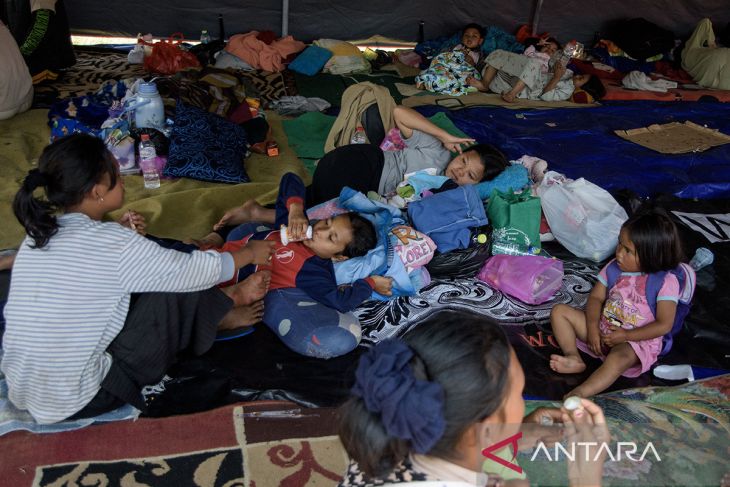 Bantuan untuk warga terdampak gempa di Kabupaten Bandung