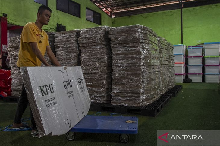 Logistik Pilkada 2024 tiba di Kota Serang