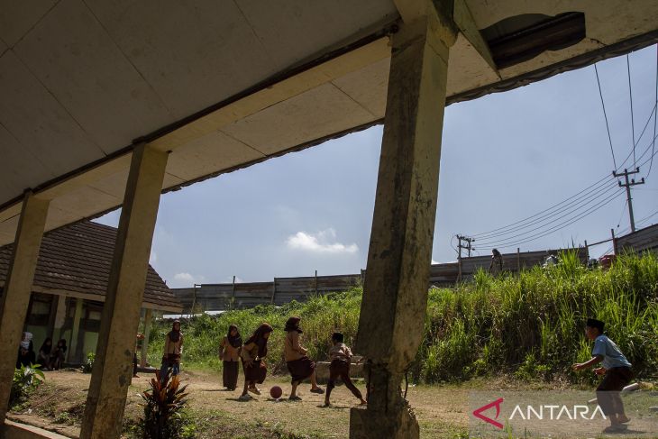 Sekolah rusak terdampak proyek tol Serang-Panimbang