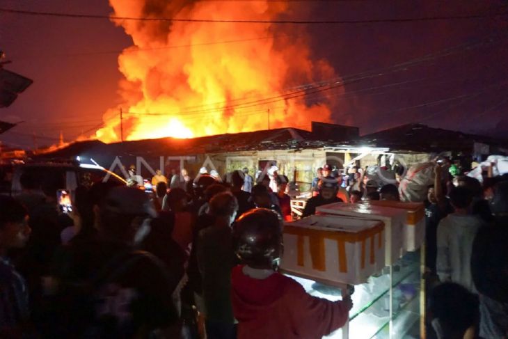 Pasar Remu Kota Sorong terbakar