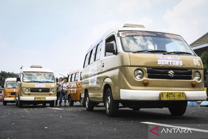 Penumpang angkot Si Benteng Tangerang