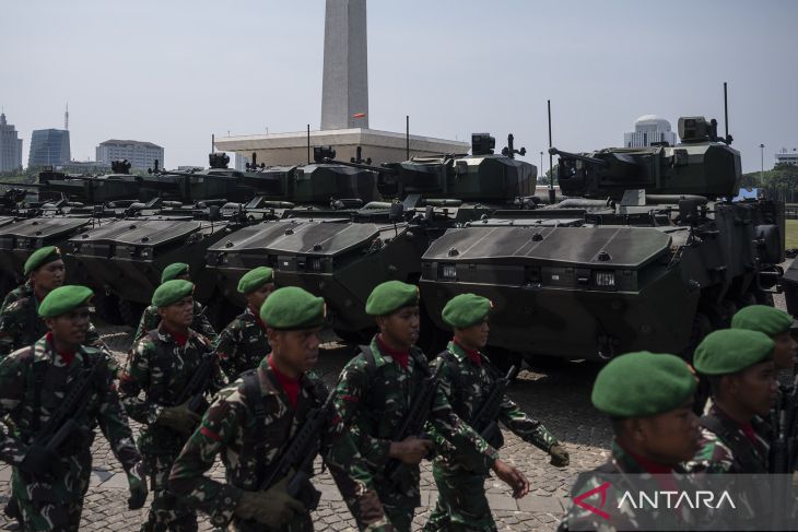 Penyerahan alpalhankam TNI