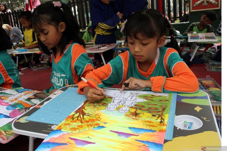 Festival tabebuya di Malang